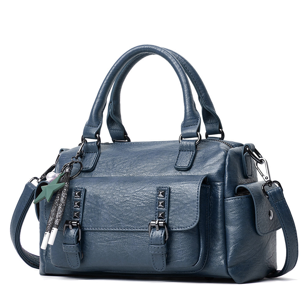 Damen Handtasche mit dekorativen Nieten Nord Taschen