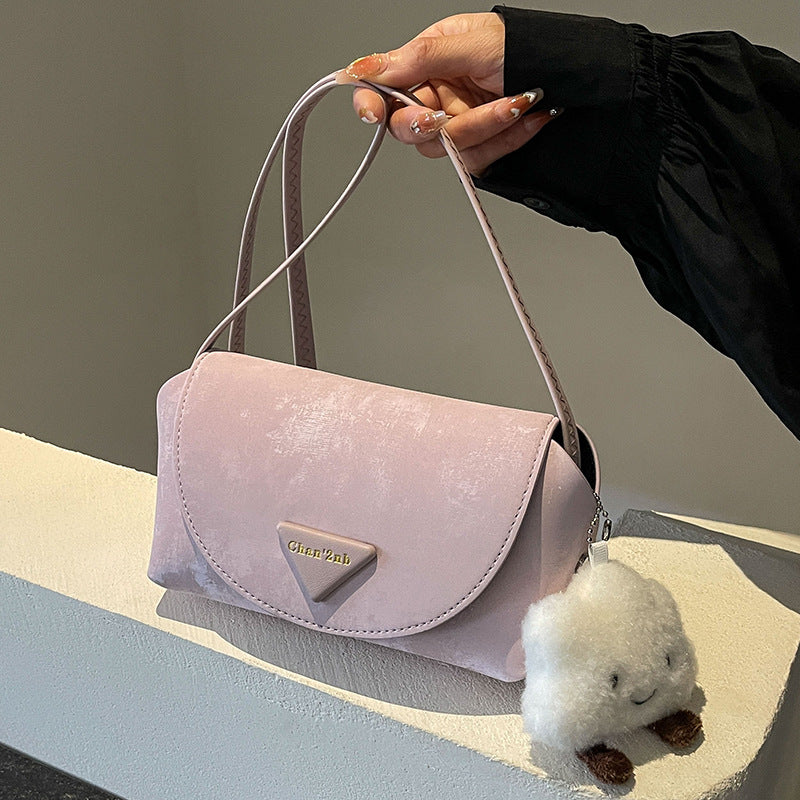 Damen Umhängetasche mit abnehmbarem Plüschanhänger Nord Taschen