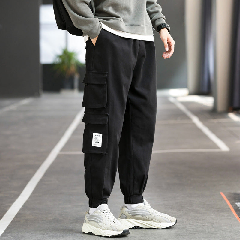 Herren Cargo-Joggerhose mit mehreren aufgesetzten Taschen, elastischem Bund und gekräuselten Knöcheln Nord Taschen