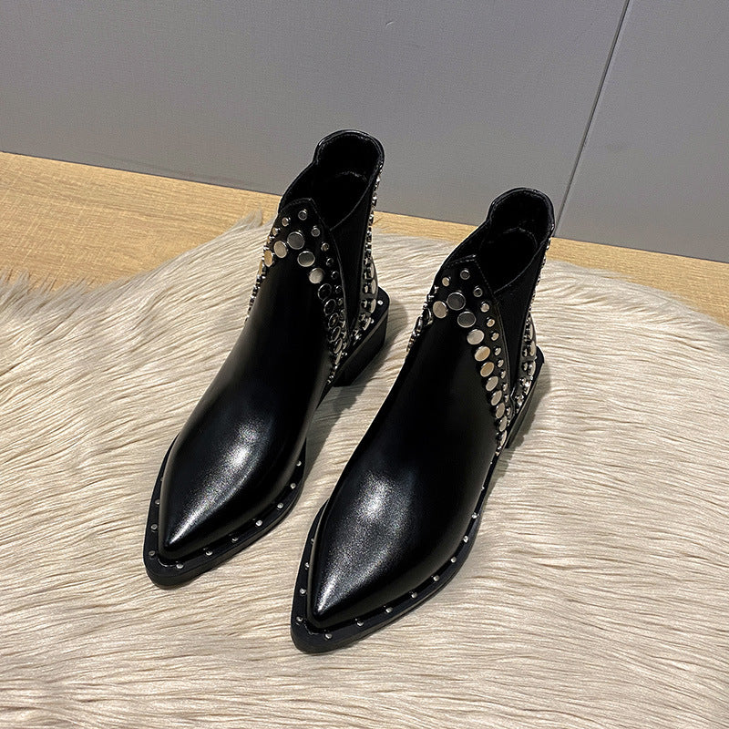 Damen Western-inspirierte Kurzschaft-Ankle-Boots mit spitzer Zehenpartie und Nietenbesatz Nord Taschen