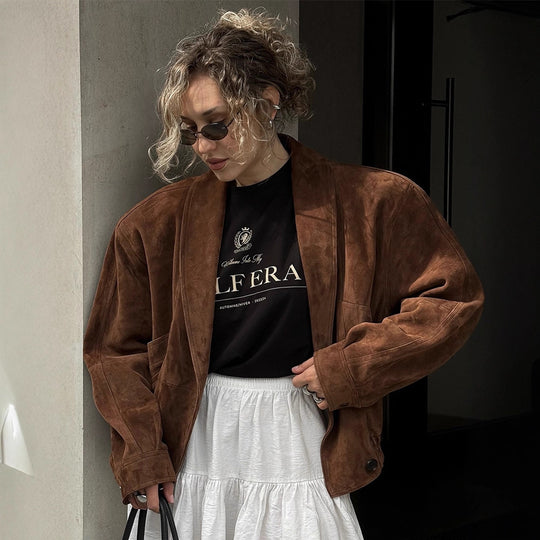 Damen Kurze Veloursleder‑Boxyjacke mit kimonoähnlichem Revers Nord Taschen