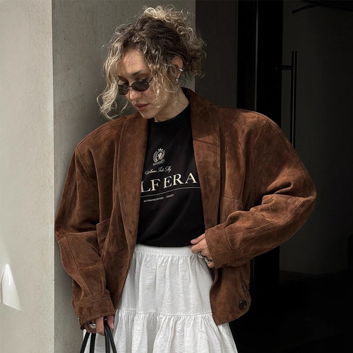 Damen Kurze Veloursleder‑Boxyjacke mit kimonoähnlichem Revers Nord Taschen