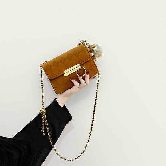 Damen Umhängetasche mit luxuriösem Flechtmuster und dekorativem Kettenhenkel Nord Taschen