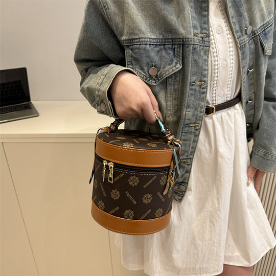Damen elegante Rundhandtasche mit modischem Seidenhenkel Nord Taschen
