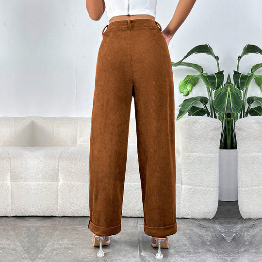 Damen hochgeschnittene Cordhose mit weitem Bein, Bundfalten und umgeschlagenem Saum Nord Taschen