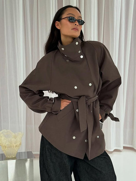 Damen Taillierbarer Oversize Kurztrench mit hohem Stehkragen, Druckknopffront und Bindegürtel Nord Taschen