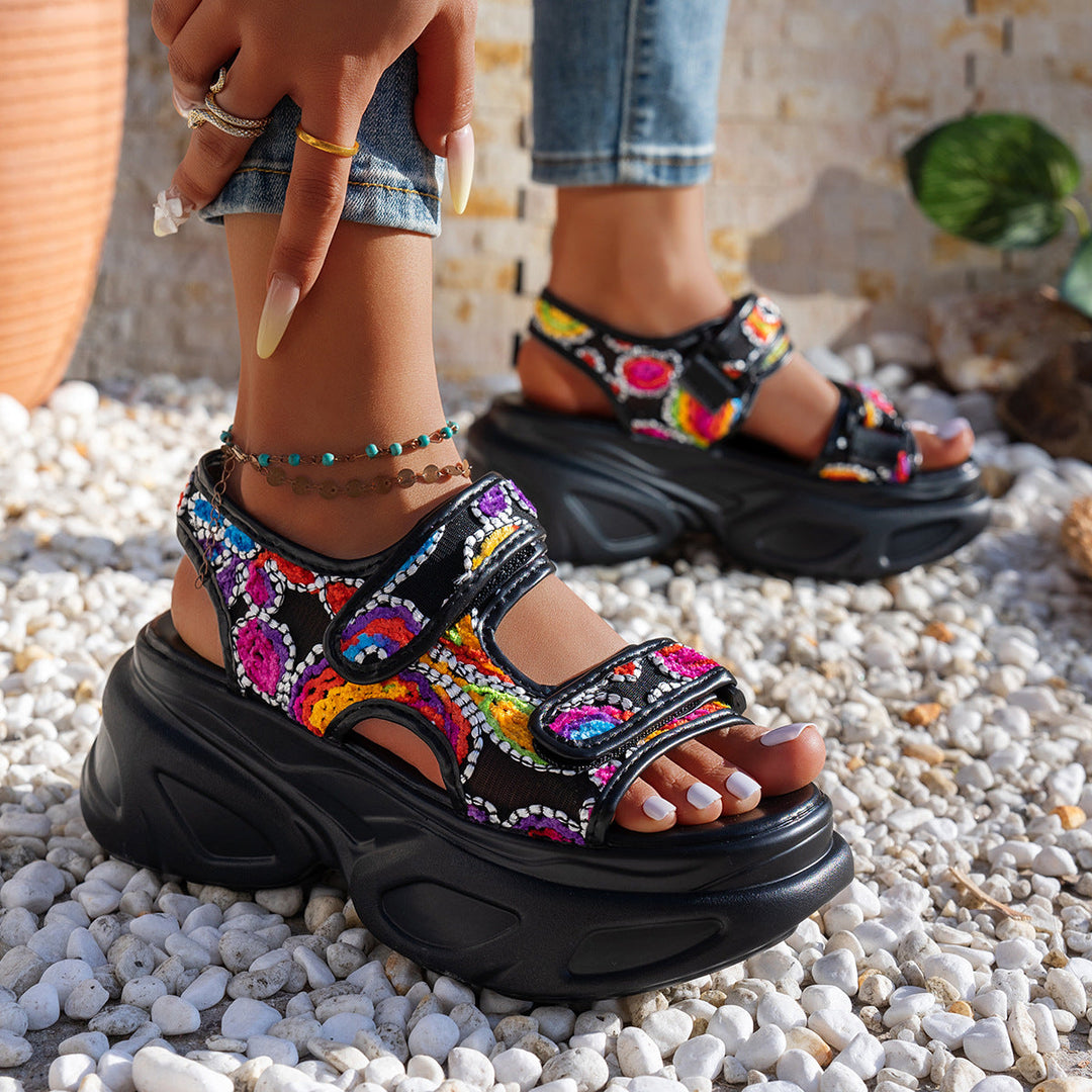 Damen Plateau-Sandalen mit verziertem Riemen und komfortabler Sohle Nord Taschen