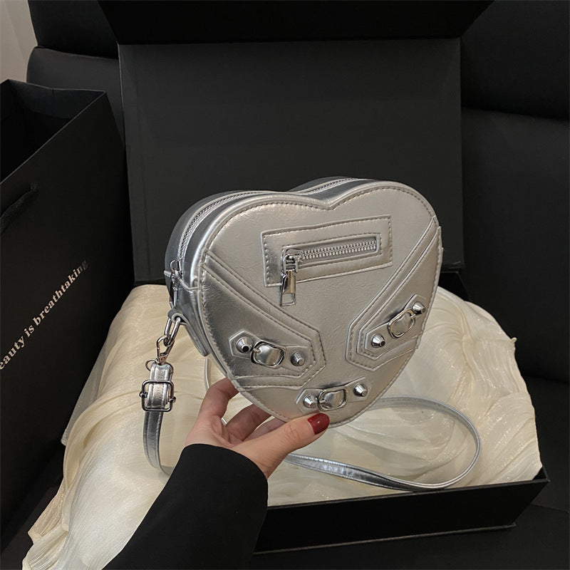 Damen herzförmige Handtasche mit verziertem Reißverschluss Nord Taschen