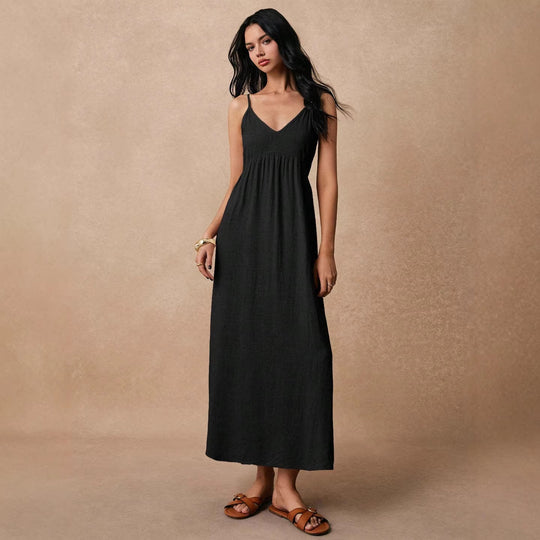 Damen Maxikleid mit feinen Spaghettiträgern und leichtem, atmungsaktivem Material Nord Taschen