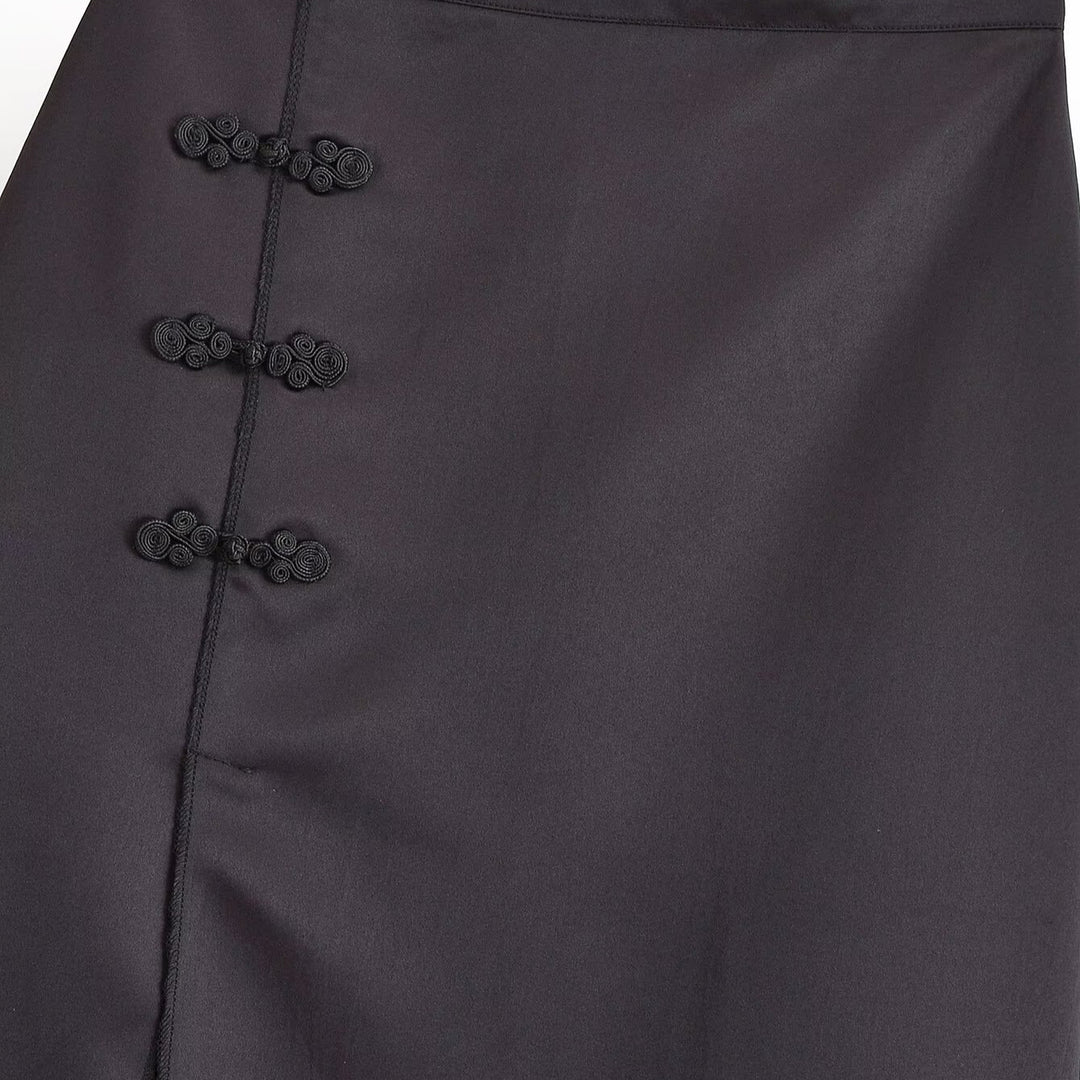 Damen Satin-Midirock mit hohem Bund, seitlichem Schlitz und dekorativen Froschverschlüssen Nord Taschen