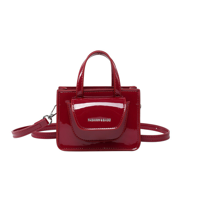 Damen elegante Mini-Handtasche mit praktischen Fächern Nord Taschen