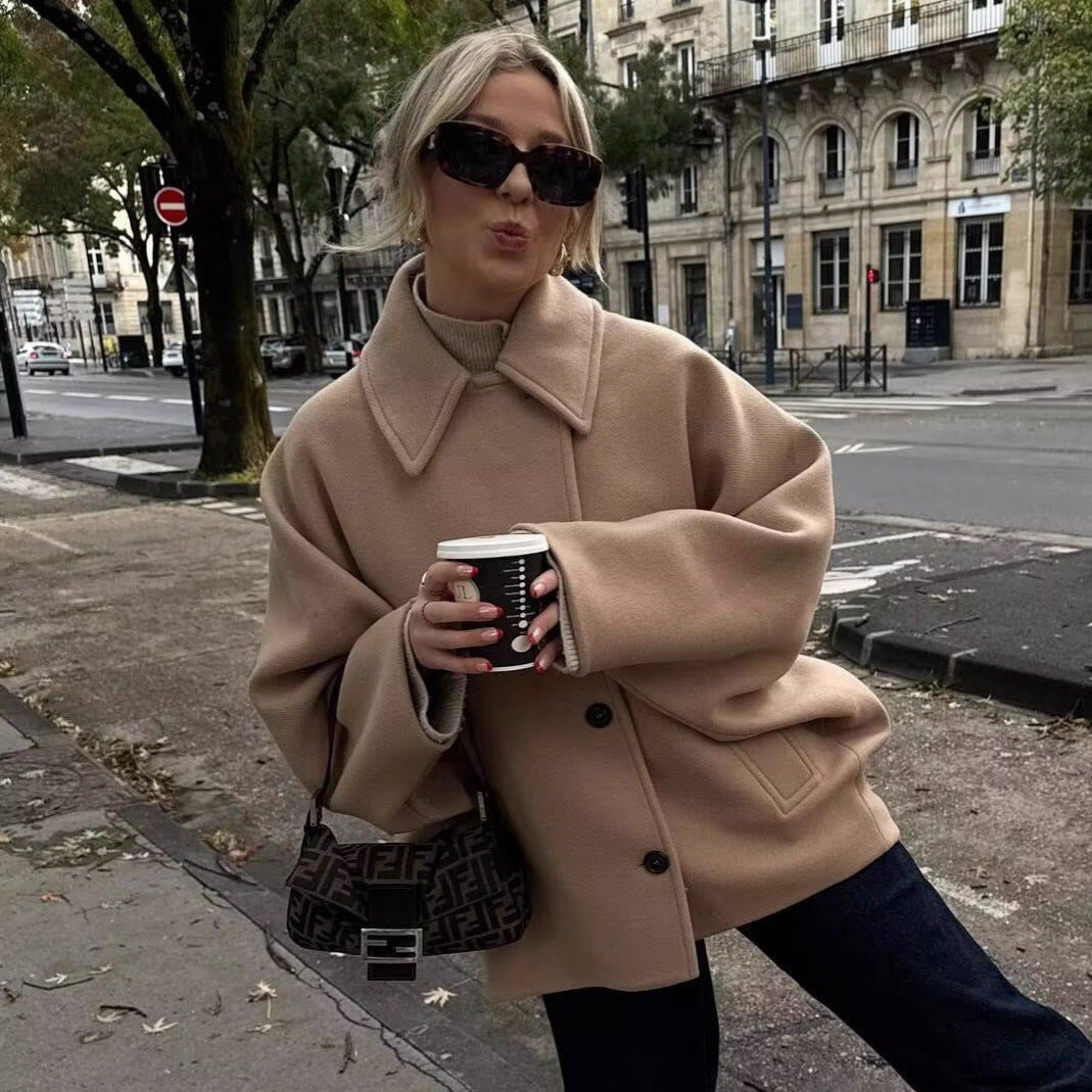 Damen Kurz geschnittener Oversize-Wollmix-Caban mit weitem Revers und kastiger Silhouette Nord Taschen