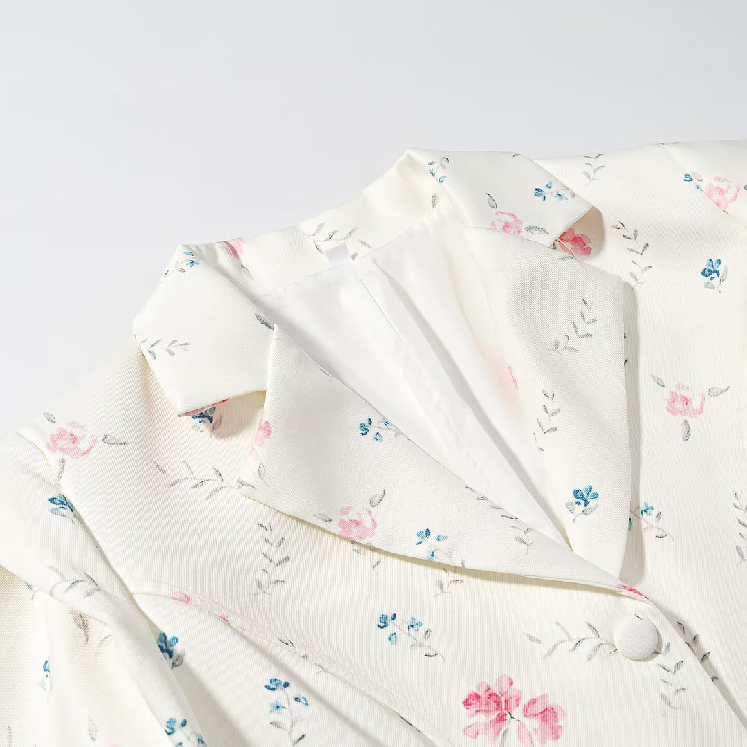 Damen Kurzblazer mit floraler Allover‑Print, taillierter Silhouette und dekorativen Schulterdetails Nord Taschen