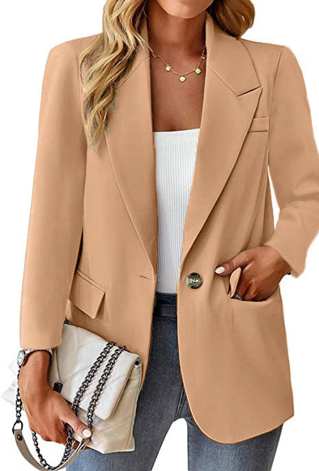 Damen Longline-Blazer im Oversize-Stil mit markantem Revers, Metallknopf und Pattentaschen Nord Taschen
