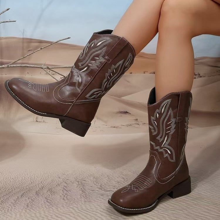 Damen Western-Cowboystiefel mit spitzer Kappe, gesticktem Schaft und mittlerem Blockabsatz Nord Taschen