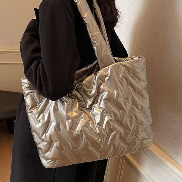 Damen praktische und stylische Tragetasche mit moderner Steppung Nord Taschen