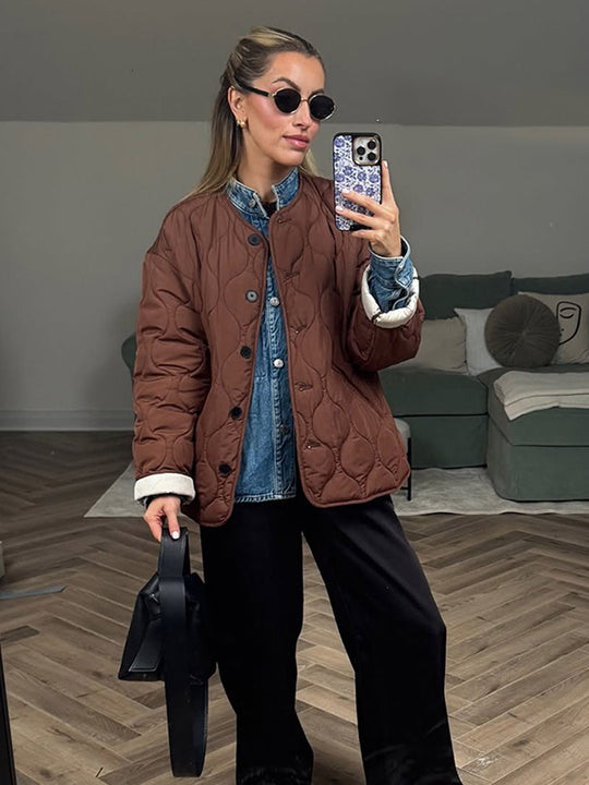 Damen gesteppte Übergangsjacke mit runder Steppung, Boxy‑Silhouette und Druckknopfleiste Nord Taschen