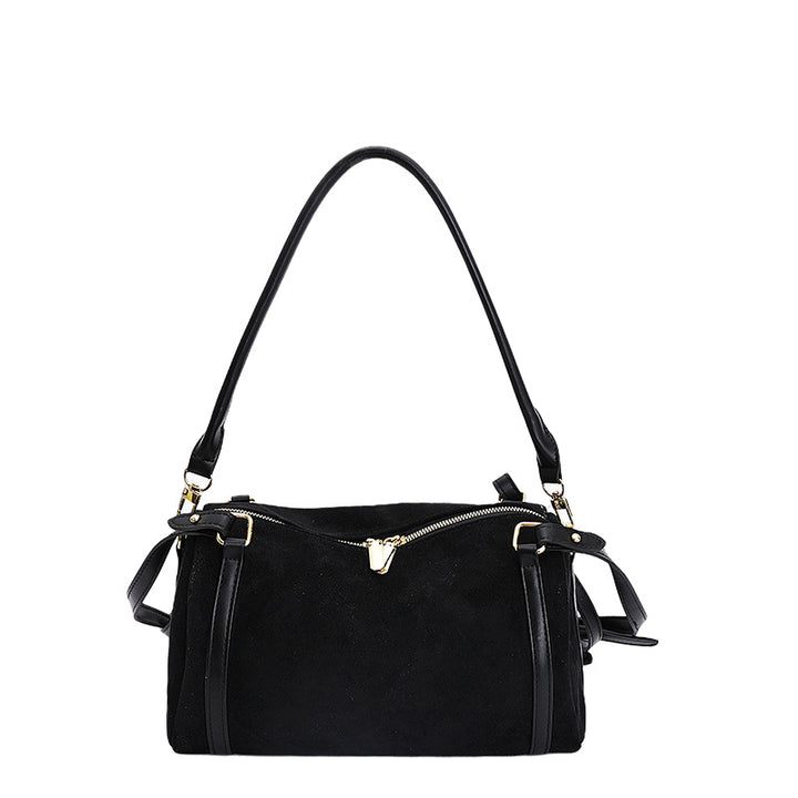Damen Schultertasche aus weichem Wildleder mit eleganten Details Nord Taschen
