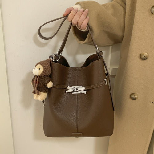 Damen Hobo-Tasche mit elegantem Kettenverschluss und praktischem Innenorganizer Nord Taschen