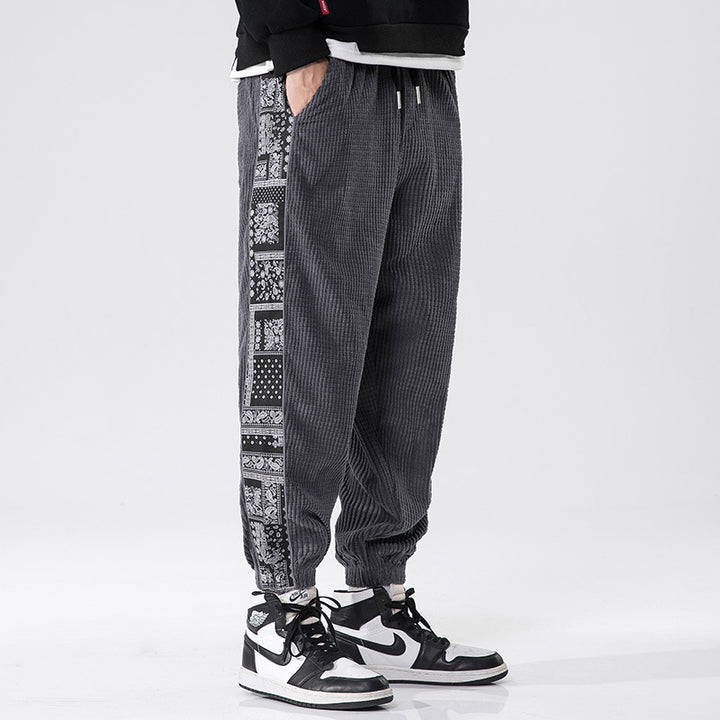 Herren Cord-Jogger mit Bandana-Seiteneinsatz, elastischem Bund, schmal zulaufender Knöcheln und geripptem Strukturstoff Nord Taschen