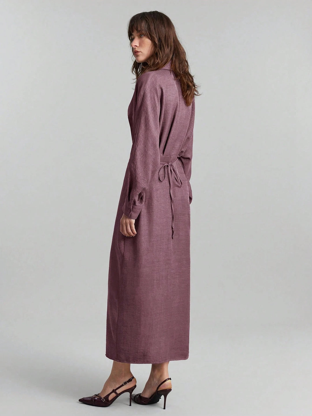 Damen Leinen-Maxikleid mit Hemdkragen, durchgehender Knopfleiste und Fledermausärmeln Nord Taschen