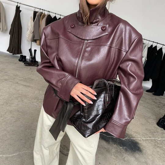 Damen Boxy-Kunstlederjacke mit hohem Stehkragen, Frontzip und Taillenschärpe Nord Taschen