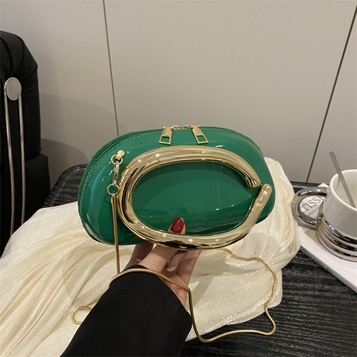 Damen Handtasche mit innovativem Kettenverschluss und funkelndem Design Nord Taschen