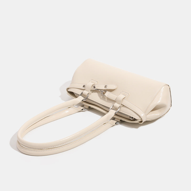 Damen elegante Kuvert-Tasche mit luxuriösem Griff und hochwertiger Lederstruktur Nord Taschen