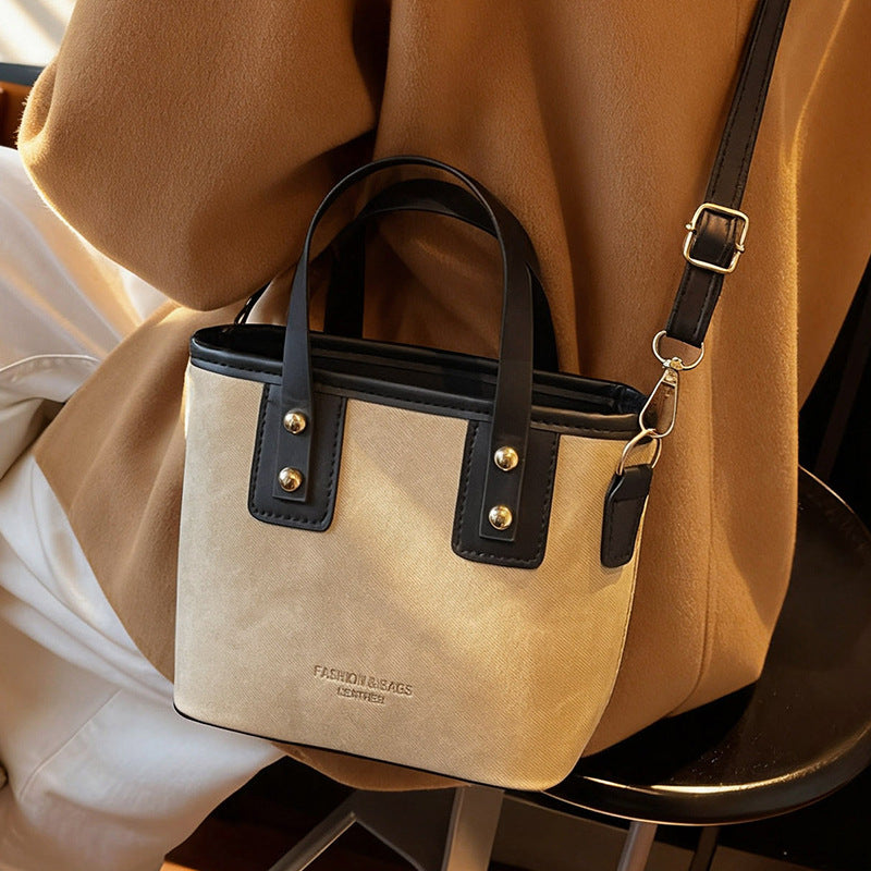 Damen Handtasche mit praktischem Innenraum und stilvollen Akzenten Nord Taschen