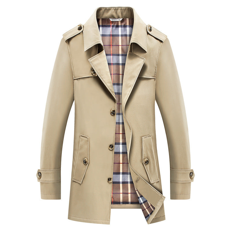 Herren Kurz-Trenchcoat im klassischen Stil mit karierter Innenfütterung, Schulterklappen und Pattentaschen Nord Taschen