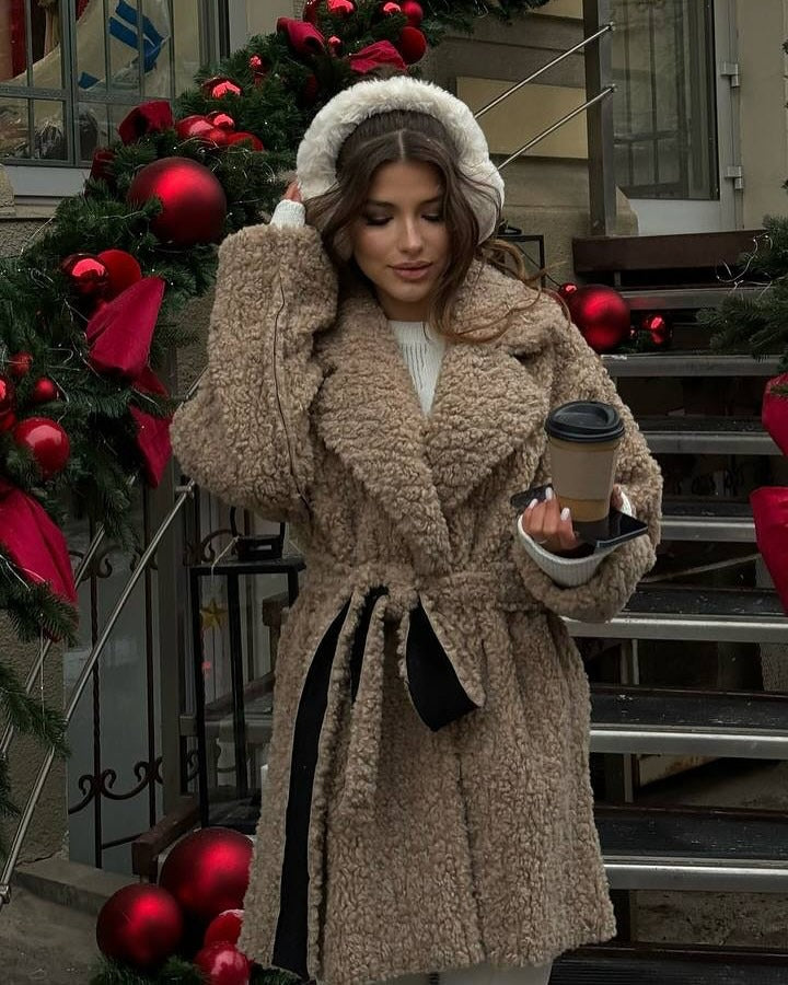 Damen Kurzer Oversized Wintermantel mit Teddy-Futter und Taillengürtel Nord Taschen