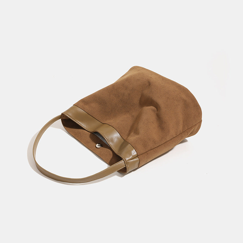 Damen Hobo Tasche aus hochwertigem Wildleder mit elegantem Lederbesatz Nord Taschen