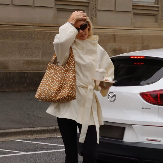 Damen Boxy-Kurzmantel mit hohem Stehkragen und Bindegürtel Nord Taschen