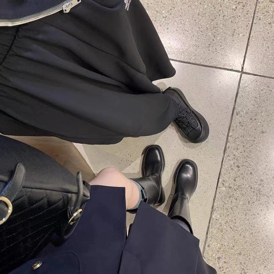 Damen Kniehohe Glattleder-Stiefel mit runder Zehenpartie und robuster Plateausohle Nord Taschen