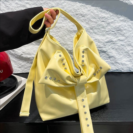Damen stilvolle Hobo-Tasche mit dekorativem Schleifen-Detail Nord Taschen