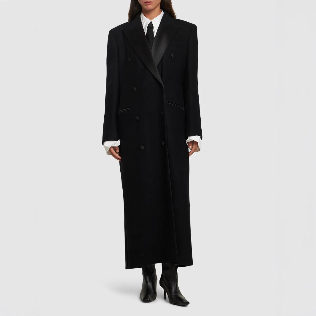 Damen Doppelreihiger Maximalistischer Wollmantel mit Smokingkragen Nord Taschen