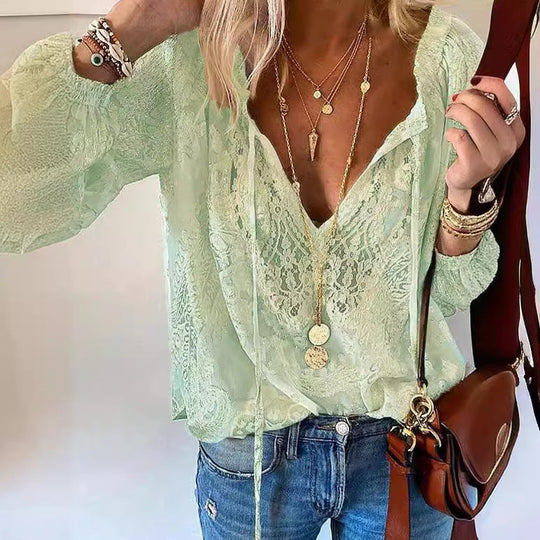 Damen Elegante und feminine Bluse mit V-Ausschnitt und Spitzenakzenten