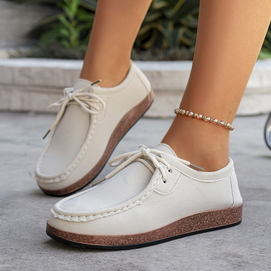 Damen Mokassins mit elastischen Schnürdetails und rutschfester Sohle