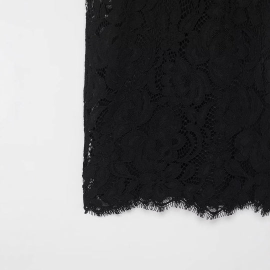 Damen Figurbetontes Midikleid aus floraler Spitze mit langen Ärmeln und Scallop-Saum Nord Taschen