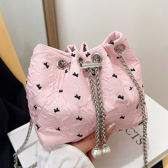 Damen Tasche mit elegantem Kordelzug und charmanten Perlendetails Nord Taschen