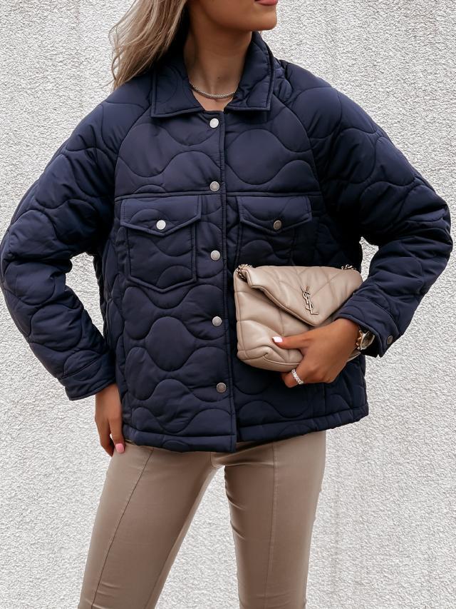 Damen gesteppte Übergangsjacke mit trendigem Oversized-Schnitt