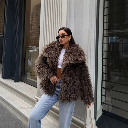 Damen Kurzjacke aus langflorigem Kunstpelz mit extra breitem Schalkragen Nord Taschen