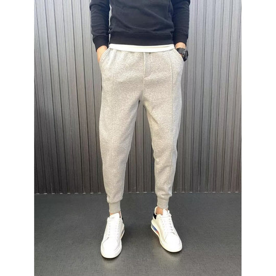 Herren Jogginghose mit tailliertem Tapered‑Schnitt, Bügelfalte und elastischen Bündchen Nord Taschen