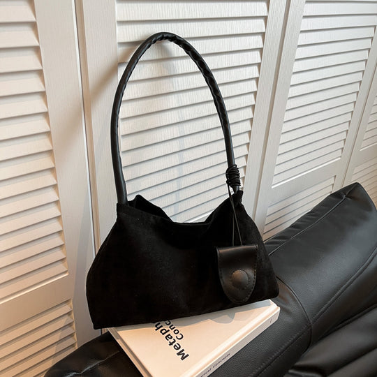 Damen Schultertasche aus weichem Wildleder mit abnehmbarem Anhänger Nord Taschen