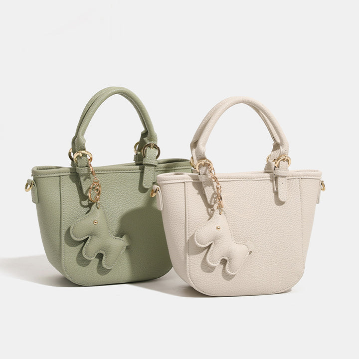 Damen Mini-Handtasche mit verspieltem Tieranhänger Nord Taschen