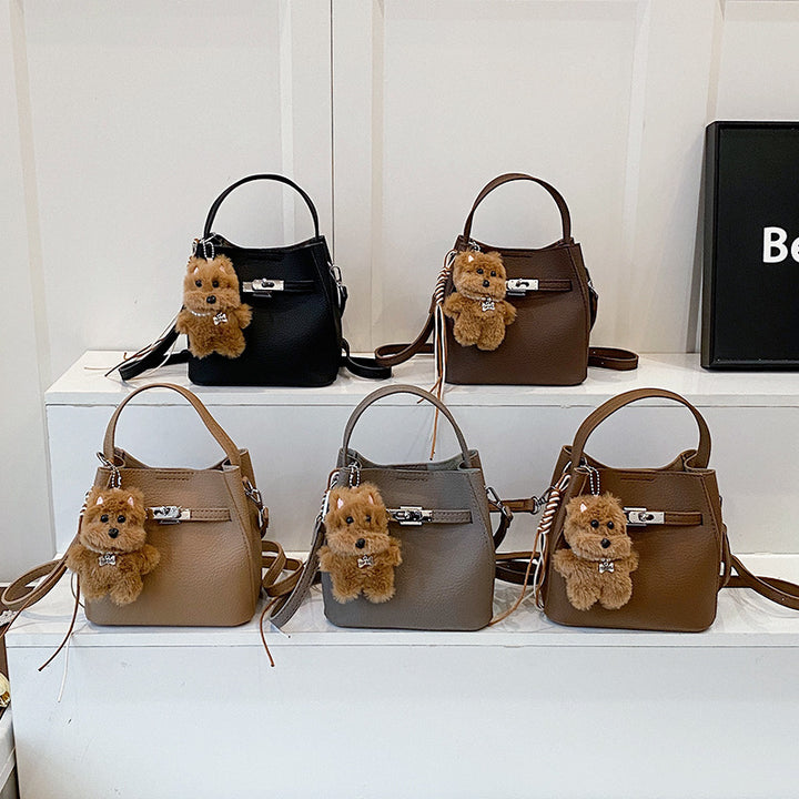 Damen modische Handtasche mit tierischem Anhänger Nord Taschen