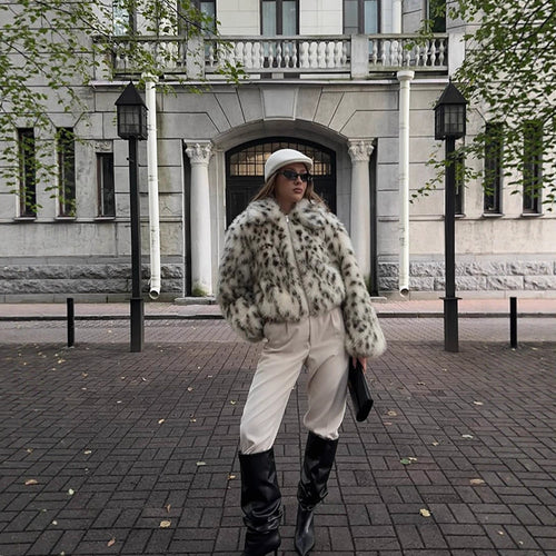 Damen Kurzjacke Bomber aus Kunstfell mit Dalmatiner‑Muster und Stehkragen Nord Taschen