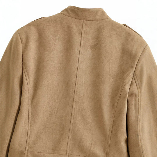 Damen Taillierte Military-inspirierte Jacke aus Veloursimitat mit Stehkragen und aufgesetzten Brusttaschen Nord Taschen