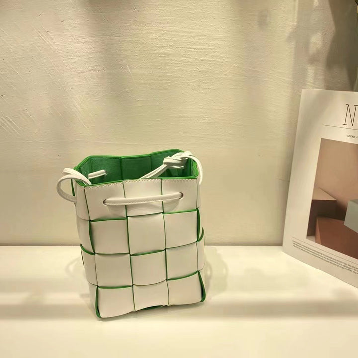 Damen Handtasche im modernen Woven-Design von Nord Taschen