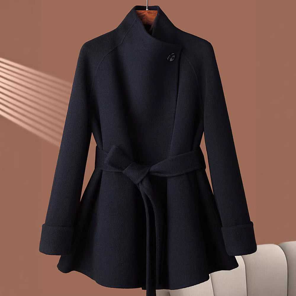 Damen Eleganter und klassischer Trenchcoat Nord Taschen